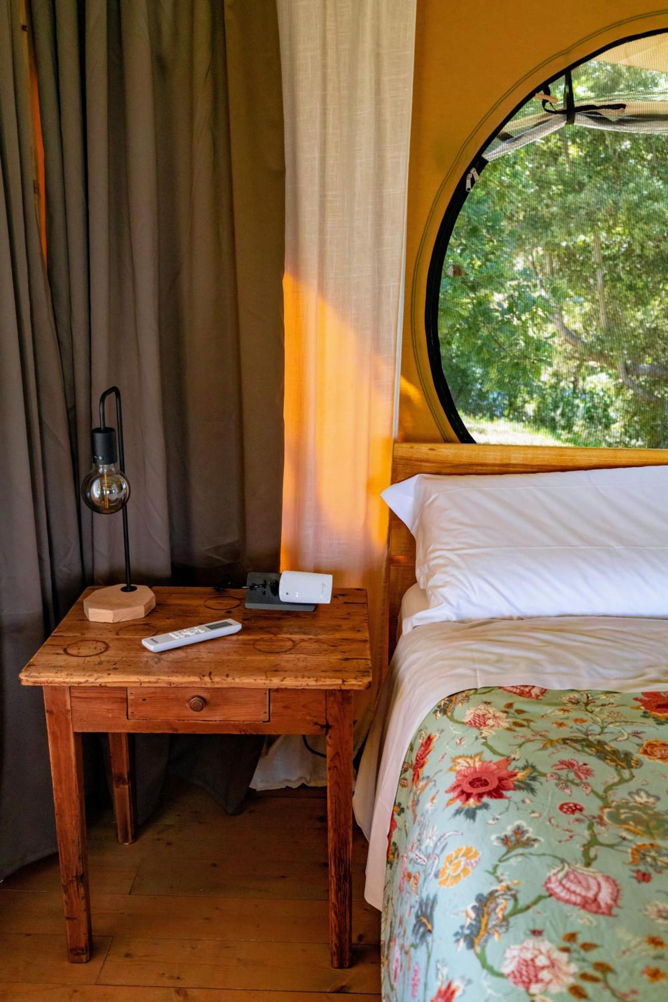 Glamping Stregaia Luxury tent Massa Marittima