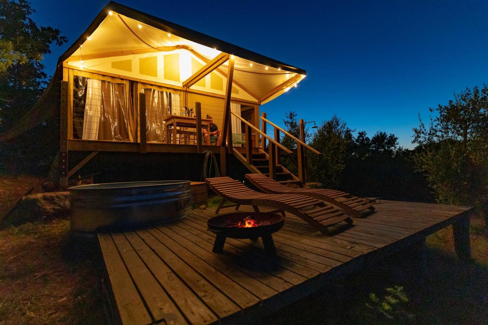 Luxury tent Glamping Stregaia